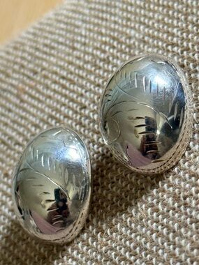 Polished 925 Silver Engraved Dome Earrings